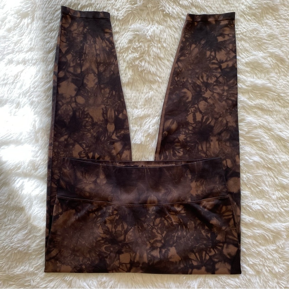 Victoria’s Secret PINK Active seamless workout tights - marble tie dye - Picture 6 of 16